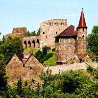 Hrad a zámek Velhartice